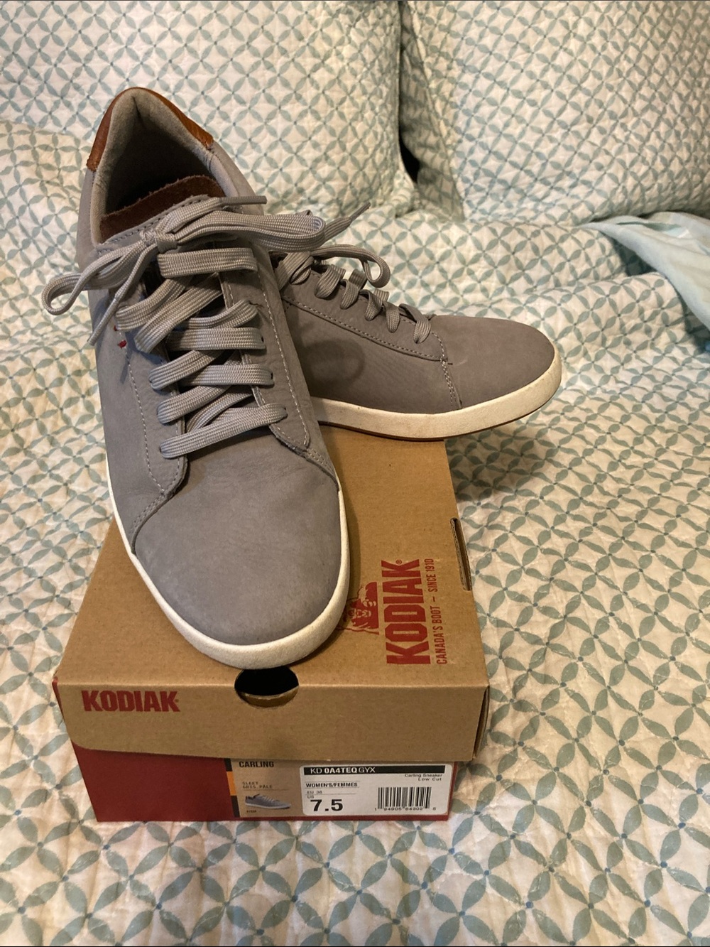 Kodiak Women’s Gray Suede Lace-Up Sneakers